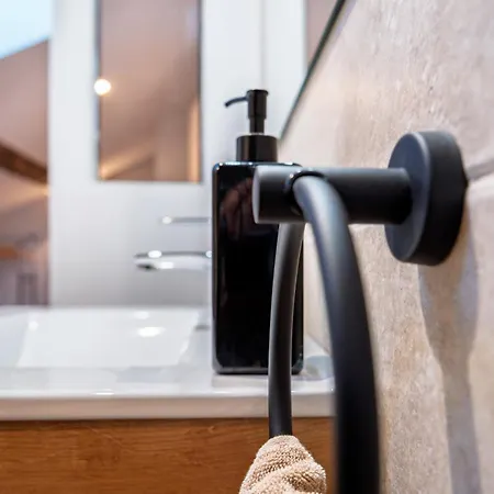 Apartment Neuf, Confortable & Atypique