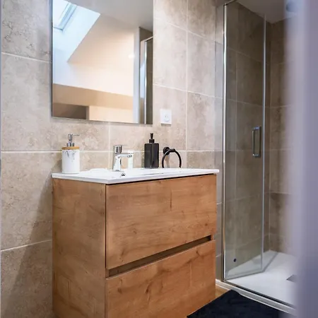 Neuf, Confortable & Atypique Apartment *